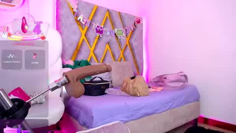 Snapshot of susan_hottye_ chatting on 12-01-25, 10:31 Susan online show from 12-01-25, 10:31