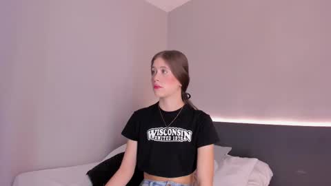 susana_huston online show from 10-14-25, 05:36