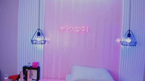 Snapshot of susanabell_ chatting on 04-25-26, 10:07 SusanaBell online show from 04-25-26, 10:07
