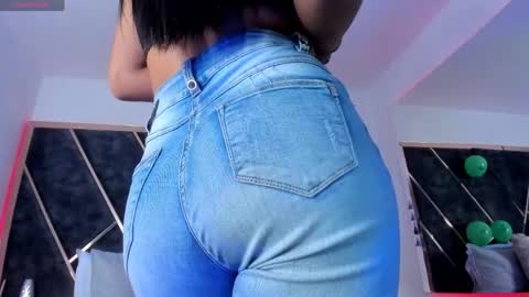 susanahenao online show from 04-06-26, 06:31