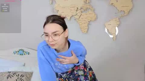 Snapshot of susannahtrojahn chatting on 02-23-26, 03:20 susannahtrojahn online show from 02-23-26, 03:20