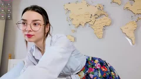 Snapshot of susannahtrojahn chatting on 02-27-26, 03:12 susannahtrojahn online show from 02-27-26, 03:12