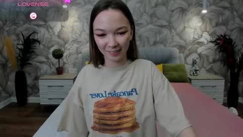 Snapshot of susannjohnson chatting on 03-08-25, 01:25 susannjohnson online show from 03-08-25, 01:25