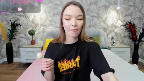 Snapshot of susannjohnson chatting on 03-10-25, 03:12 susannjohnson online show from 03-10-25, 03:12