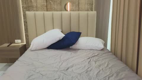 Snapshot of susannjohnson chatting on 03-05-26, 01:01 susannjohnson online show from 03-05-26, 01:01