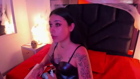 susanvilla online show from 10-27-25, 07:51