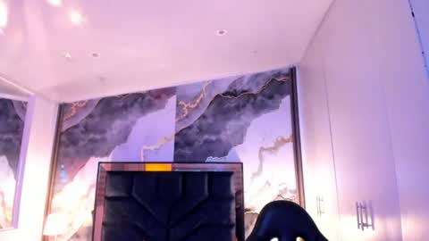 susanvilla online show from 06-11-26, 12:32