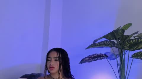 Snapshot of susimendez_ chatting on 07-09-26, 01:20 susi online show from 07-09-26, 01:20