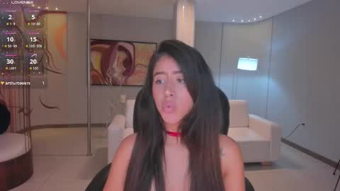 Snapshot of sussanelliot chatting on 03-11-25, 11:15 Sussan online show from 03-11-25, 11:15