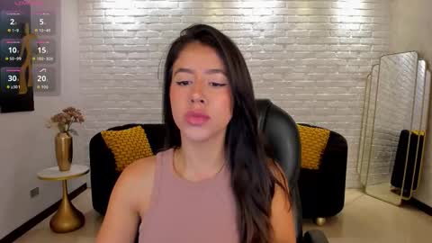Snapshot of sussanelliot chatting on 10-15-25, 09:53 Sussan online show from 10-15-25, 09:53