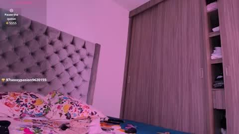 Snapshot of sussidream chatting on 03-10-26, 06:57 Andrea online show from 03-10-26, 06:57