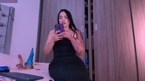 Snapshot of sussidream chatting on 04-11-26, 01:43 Andrea online show from 04-11-26, 01:43