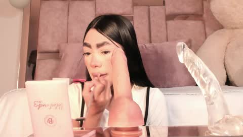 Sussie Tompsom online show from 03-30-26, 12:39