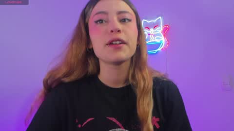 Snapshot of susssan_ferry chatting on 12-22-24, 05:34 Susy online show from 12-22-24, 05:34