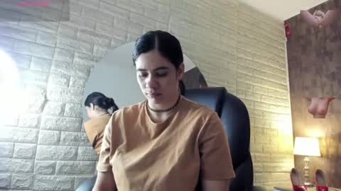 Snapshot of sussy__stone chatting on 06-26-26, 11:58 online show from 06-26-26, 11:58