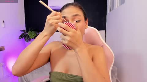 sussy_sweet4u online show from 06-26-26, 11:03