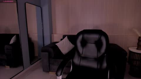 Sussy Bell online show from 02-11-26, 05:12