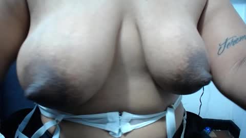 Snapshot of susy_perverttt chatting on 05-05-26, 02:03 susy_perverttt online show from 05-05-26, 02:03
