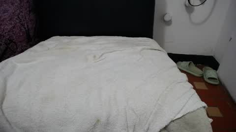 Snapshot of susy_perverttt chatting on 05-18-26, 05:41 susy_perverttt online show from 05-18-26, 05:41