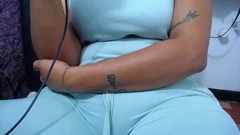 Snapshot of susy_perverttt chatting on 06-12-26, 05:56 susy_perverttt online show from 06-12-26, 05:56