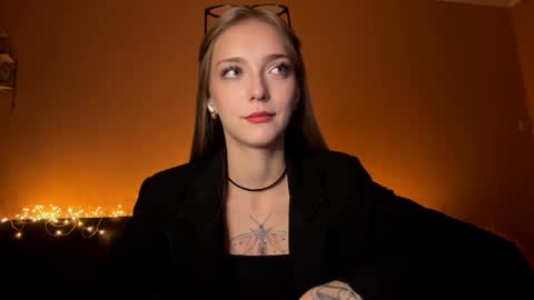 Jessica online show from 10-09-25, 03:32