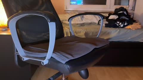 sutlac90 online show from 12-23-24, 01:18