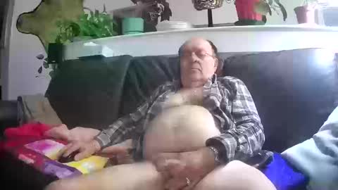 Otto online show from 10-17-25, 07:55