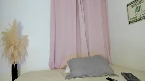 suzan__cooper2 online show from 08-06-26, 02:35