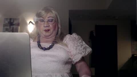 My name is Sissy or more fully Suzanna Aprilia Maria Mariquita Catarina Chinita Banci. Soy una puta - que chimba ladybug online show from 02-14-25, 08:15