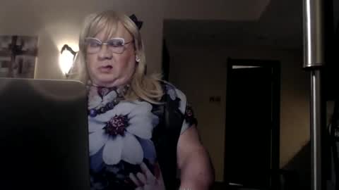 My name is Sissy or more fully Suzanna Aprilia Maria Mariquita Catarina Chinita Banci. Soy una puta - que chimba ladybug online show from 02-28-25, 09:55