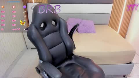 S U Z E T  online show from 05-26-26, 07:43