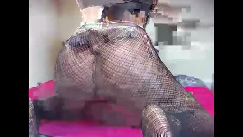 Wildpeachy online show from 11-08-25, 05:40