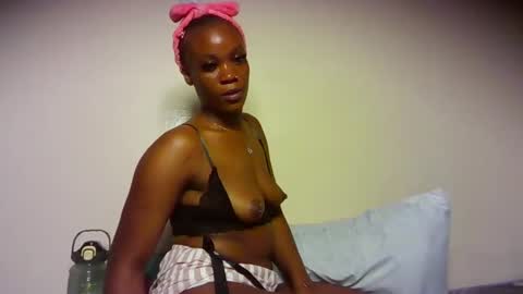 Wildpeachy online show from 11-19-25, 03:12