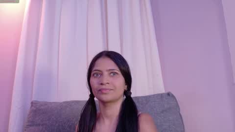 Snapshot of suzyfox chatting on 03-01-26, 08:11 Suzy online show from 03-01-26, 08:11