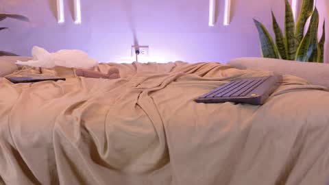 Suzy online show from 03-27-26, 12:05