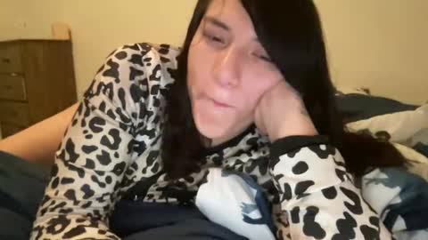 Suzy online show from 04-05-26, 02:31