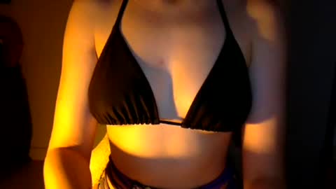 The real sugar baby   Suzy Summer   online show from 03-06-25, 09:47