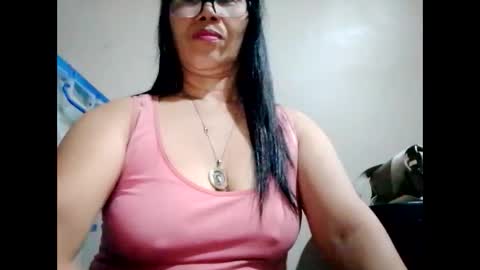 Snapshot of suzzie_hot chatting on 12-28-24, 10:36 suzzie_hot online show from 12-28-24, 10:36