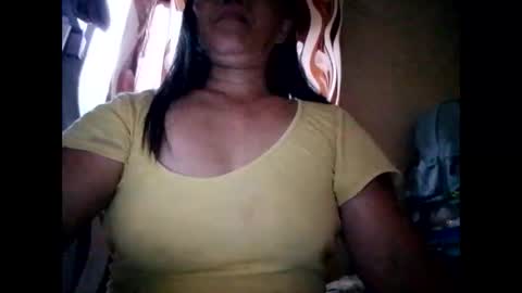 Snapshot of suzzie_hot chatting on 01-04-25, 12:48 suzzie_hot online show from 01-04-25, 12:48