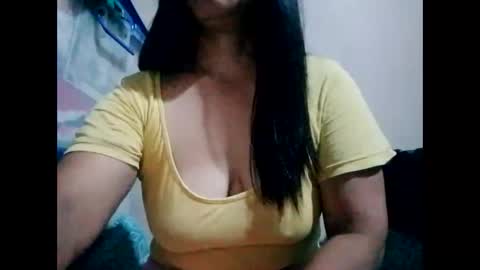 Snapshot of suzzie_hot chatting on 01-04-25, 11:33 suzzie_hot online show from 01-04-25, 11:33