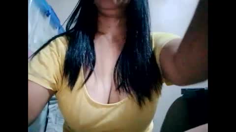 Snapshot of suzzie_hot chatting on 01-17-25, 10:22 suzzie_hot online show from 01-17-25, 10:22
