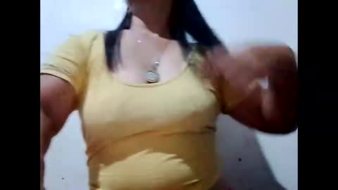 Snapshot of suzzie_hot chatting on 01-27-25, 07:03 suzzie_hot online show from 01-27-25, 07:03
