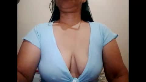 Snapshot of suzzie_hot chatting on 02-24-25, 09:41 suzzie_hot online show from 02-24-25, 09:41