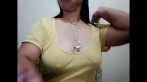 Snapshot of suzzie_hot chatting on 03-01-25, 08:31 suzzie_hot online show from 03-01-25, 08:31