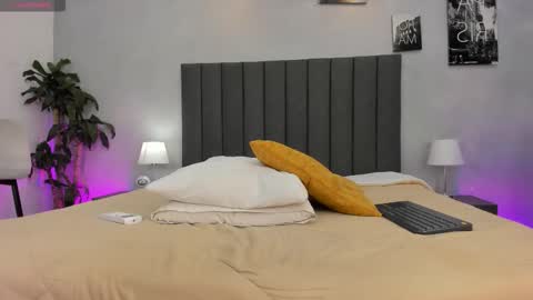 Snapshot of sven_basquiat chatting on 03-18-26, 08:34 Sven online show from 03-18-26, 08:34