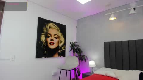 Snapshot of sven_basquiat chatting on 04-05-26, 08:06 Sven online show from 04-05-26, 08:06