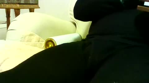 Snapshot of sven_eber chatting on 02-07-25, 08:31 Peter online show from 02-07-25, 08:31