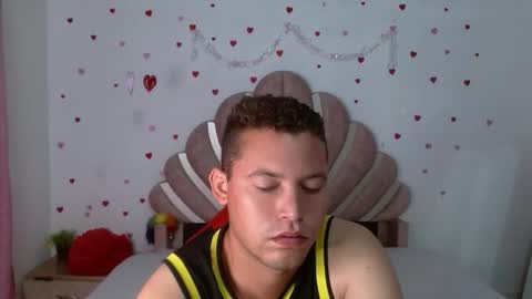 Snapshot of sven_fox723 chatting on 03-20-26, 11:37 Sven online show from 03-20-26, 11:37