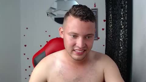 Snapshot of sven_fox723 chatting on 03-27-26, 12:05 Sven online show from 03-27-26, 12:05