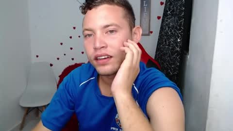 Snapshot of sven_fox723 chatting on 04-06-26, 12:17 Sven online show from 04-06-26, 12:17